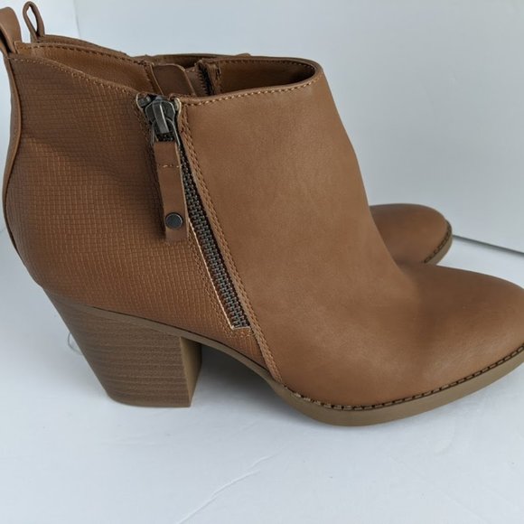 Women's Jameson Double Zip Western Bootie, Cognac - Picture 2 of 6